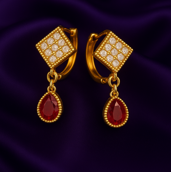 Aurelia Drops – Diamond-cut clarity in a golden drape