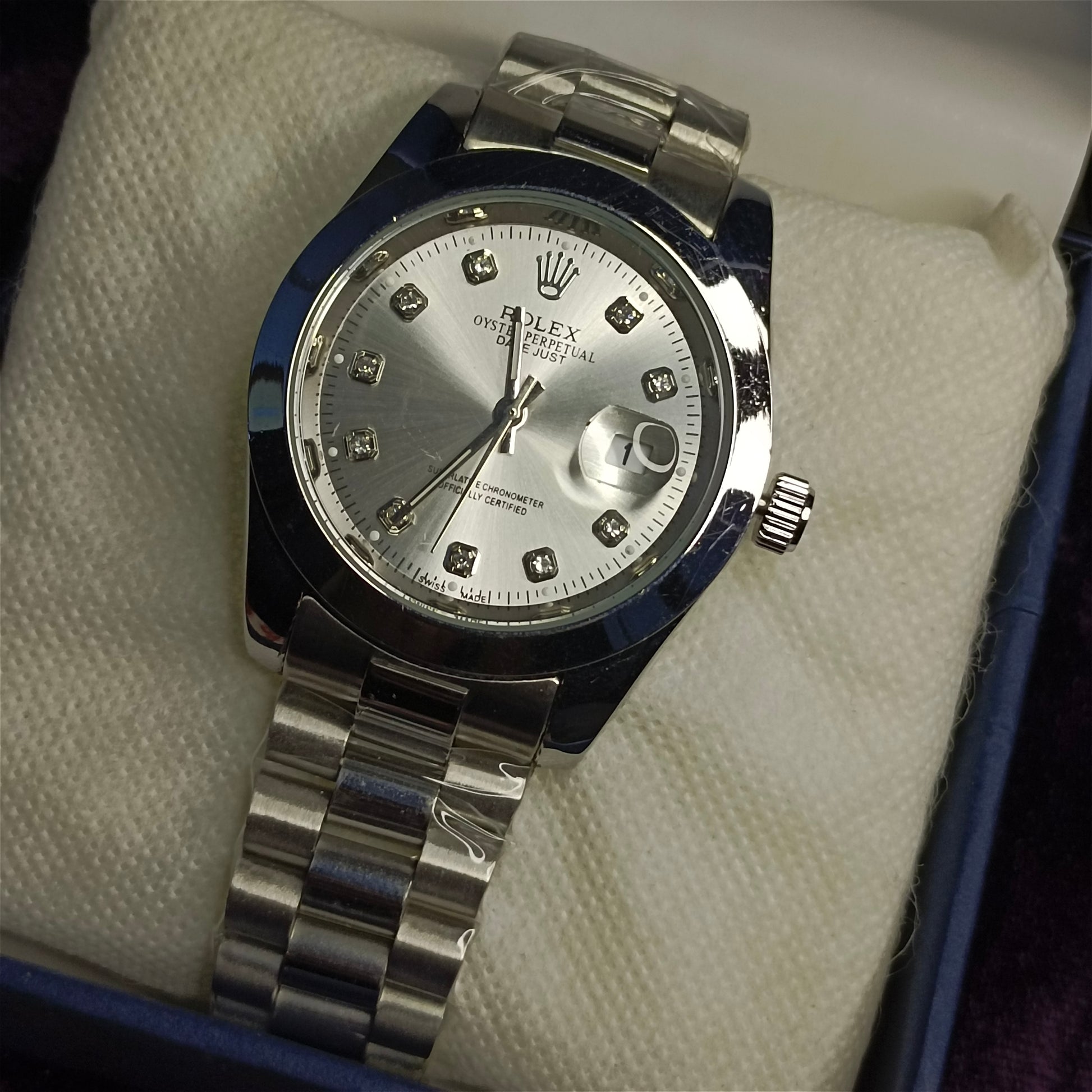Silver watch on white  foam 